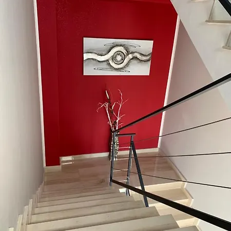 The Lux Alojamento de Acomodação e Pequeno-almoço 3*