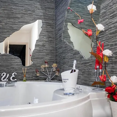 The Lux فندق مبيت وإفطار Adrano